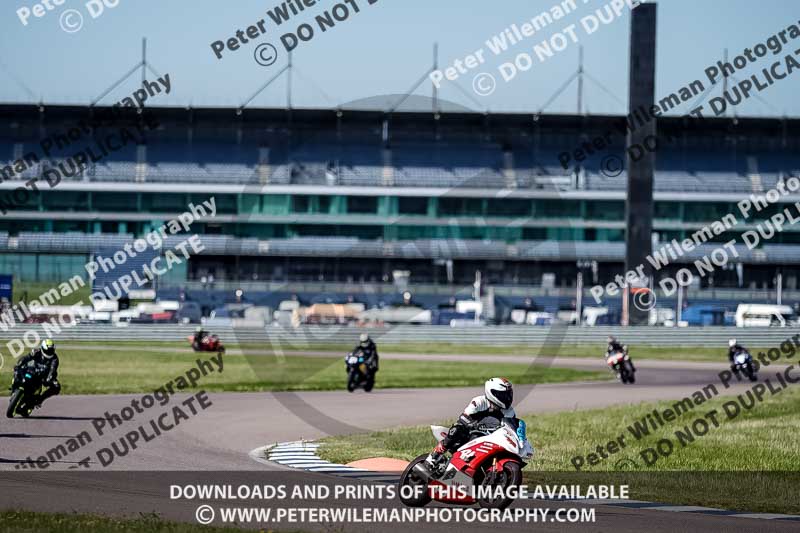 Rockingham no limits trackday;enduro digital images;event digital images;eventdigitalimages;no limits trackdays;peter wileman photography;racing digital images;rockingham raceway northamptonshire;rockingham trackday photographs;trackday digital images;trackday photos